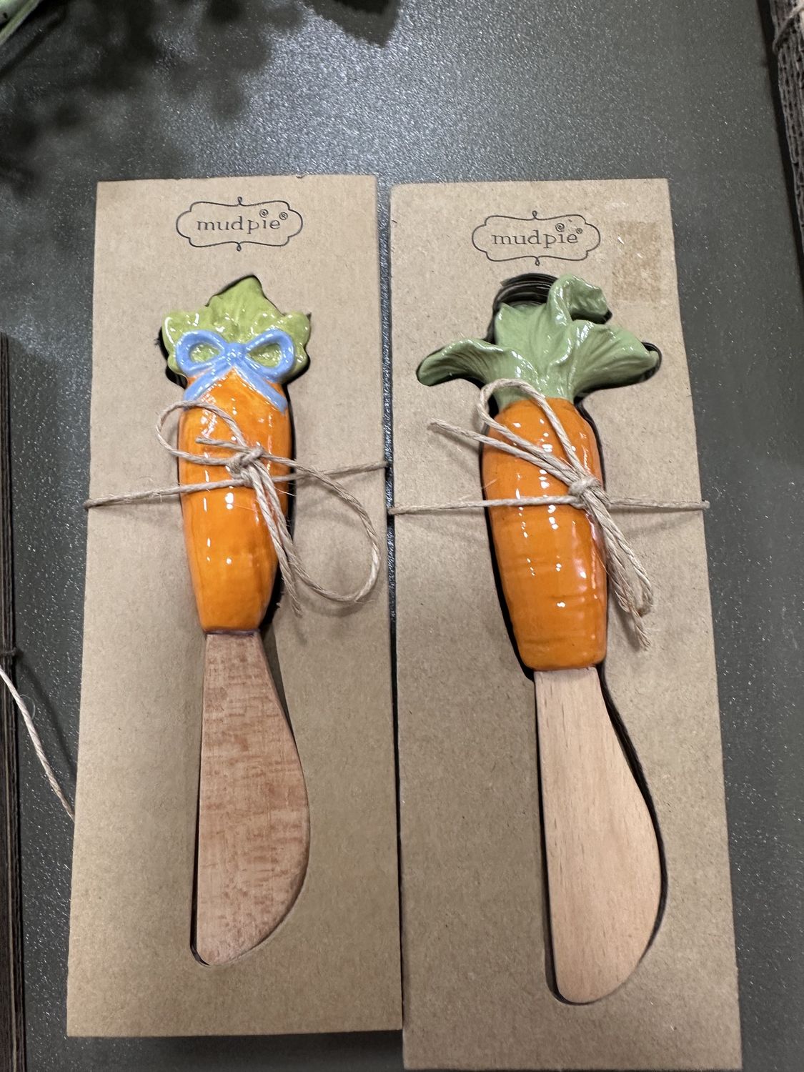 Mud Pie Easter Themed Spring Spreader, Pattern: Carrot