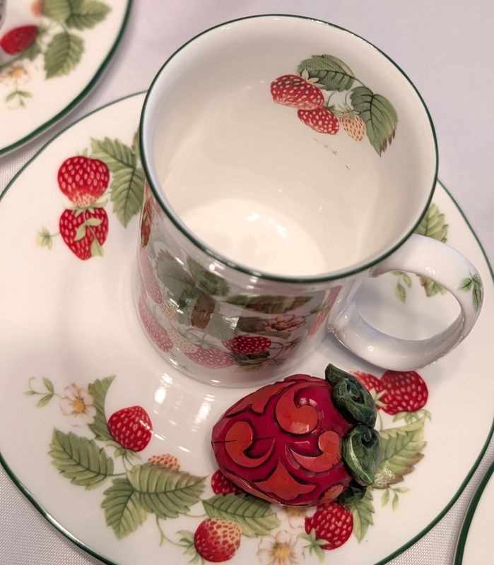 Coffee cups and Teacups