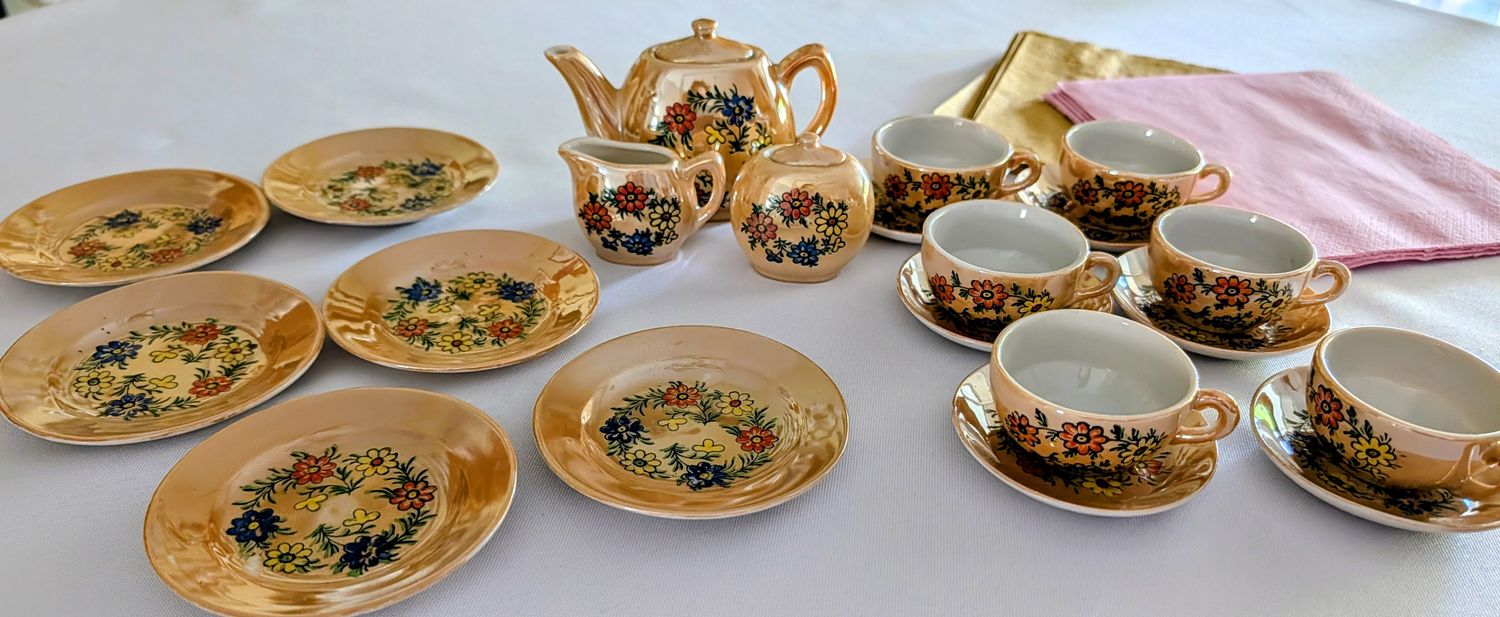 Sonsco Floral Lusterware Children's Tea Set with Original Box