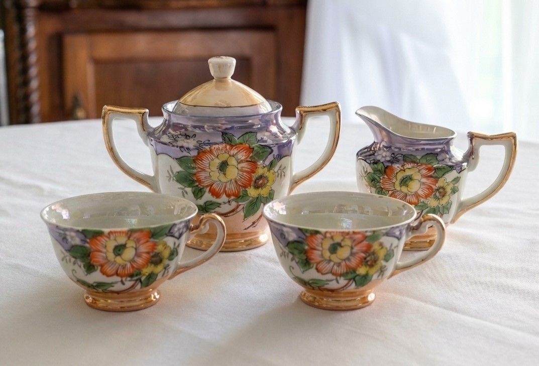 ​Elegant Vintage Lusterware Tea Set -Nippon porcelain, after 1921