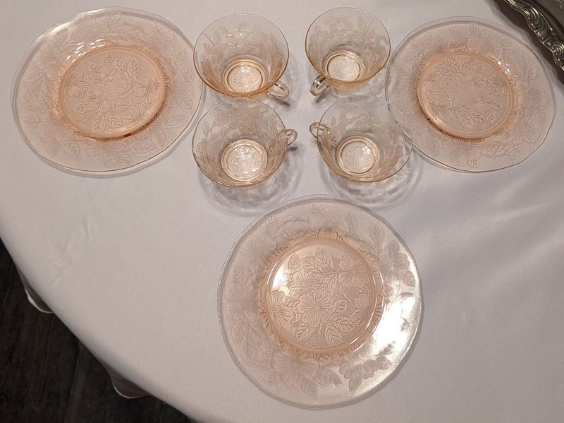 ​Vintage MacBeth-Evans Dogwood Pink Depression Glass — Seven-Piece Set