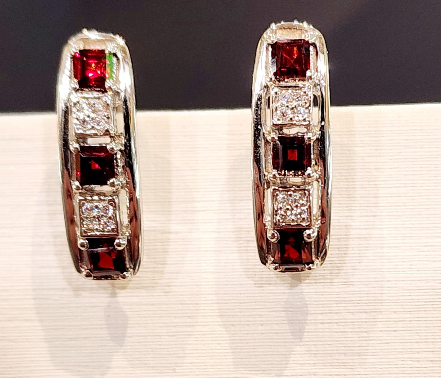 Garnet Earrings in 925 0005