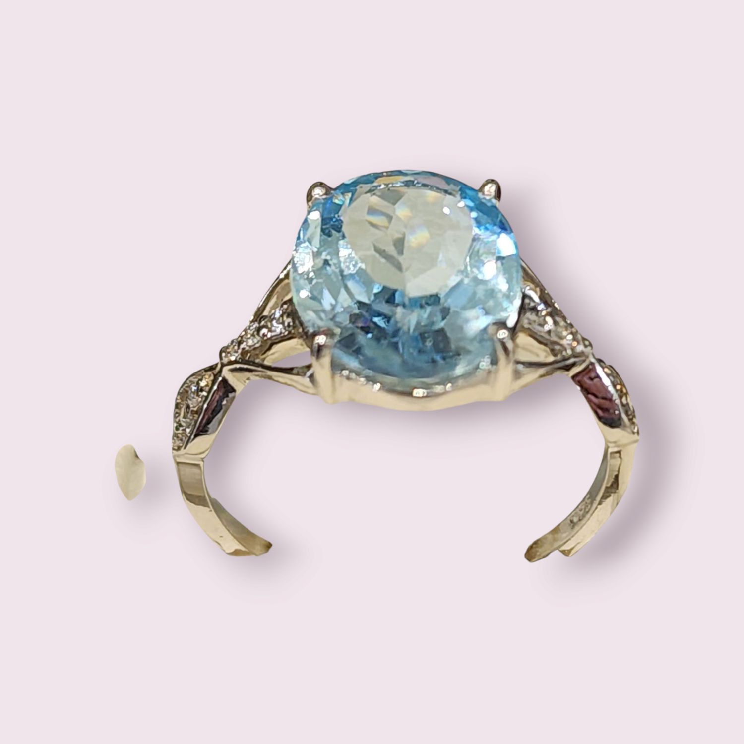 Blue Topaz Ring in 925 0082 sz 9