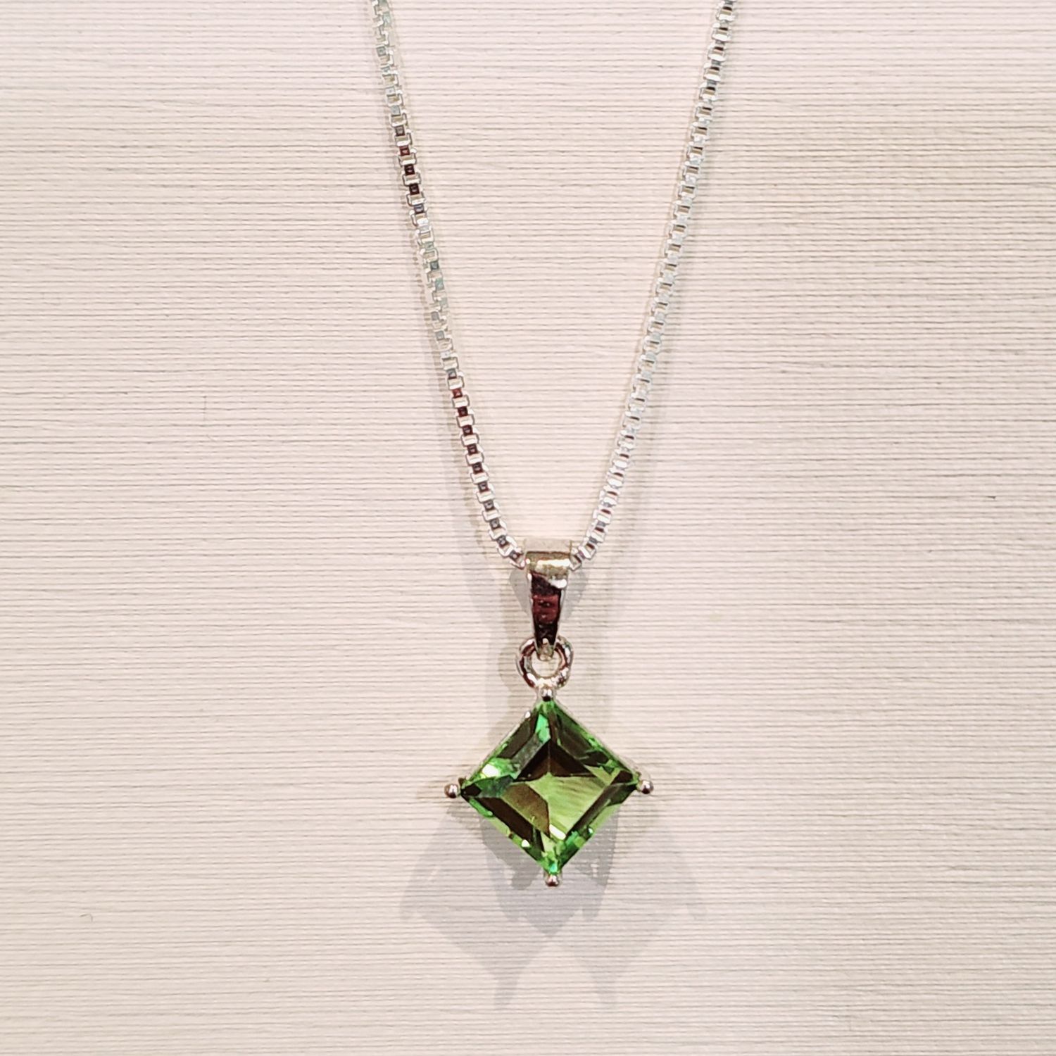 Peridot Pendant in 925 0001