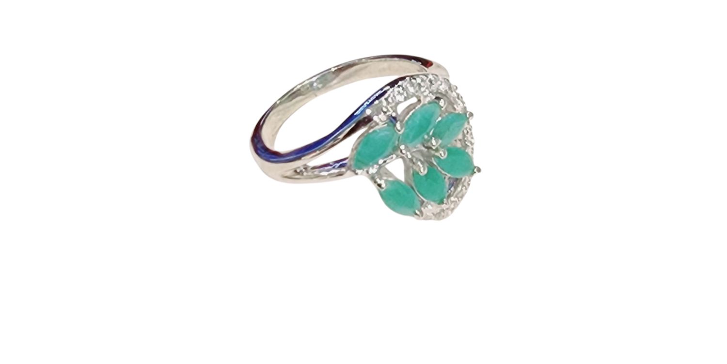 Emerald Ring in 925 0113 SZ 6