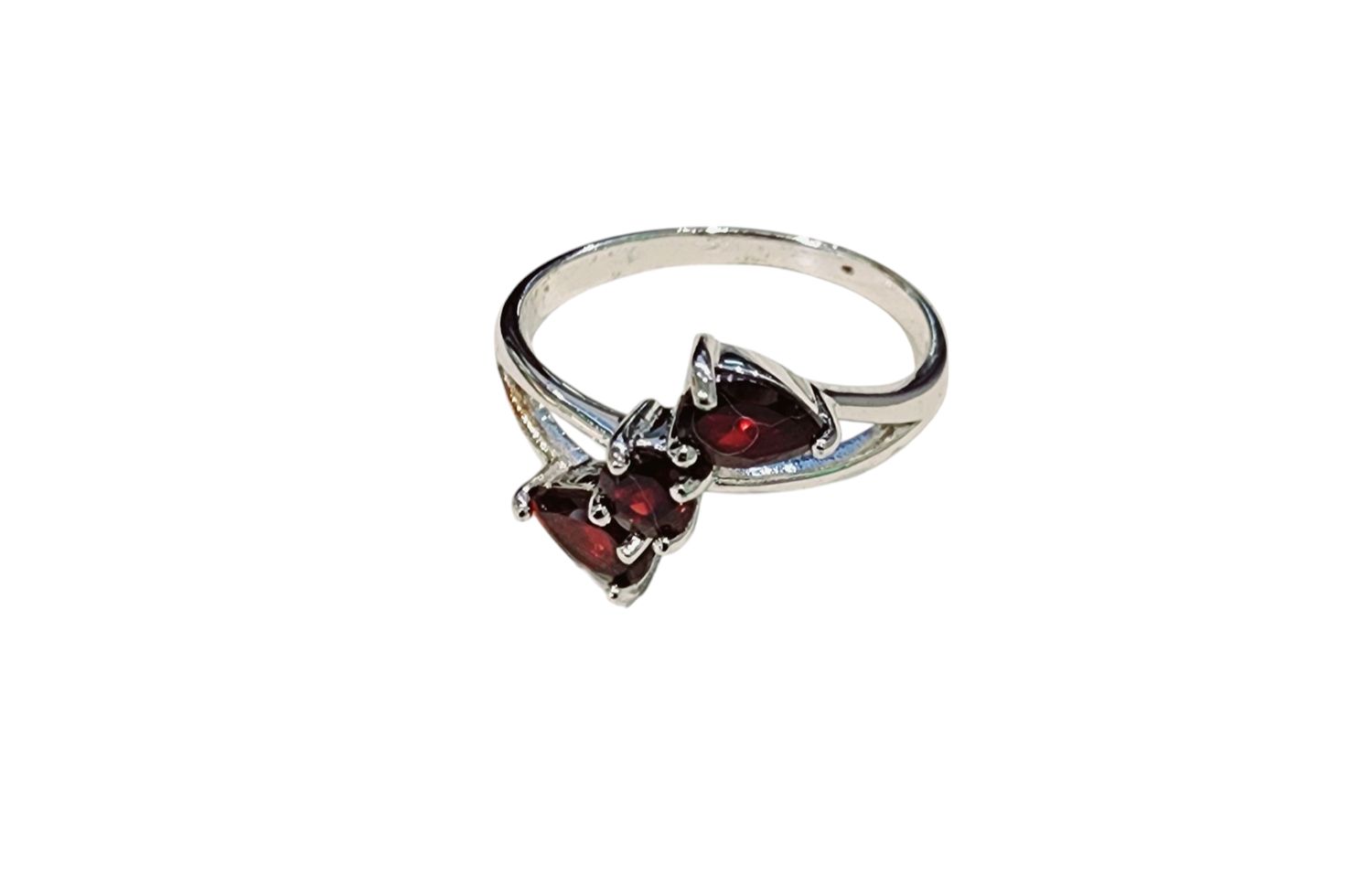 Garnet Ring in 925 0134
