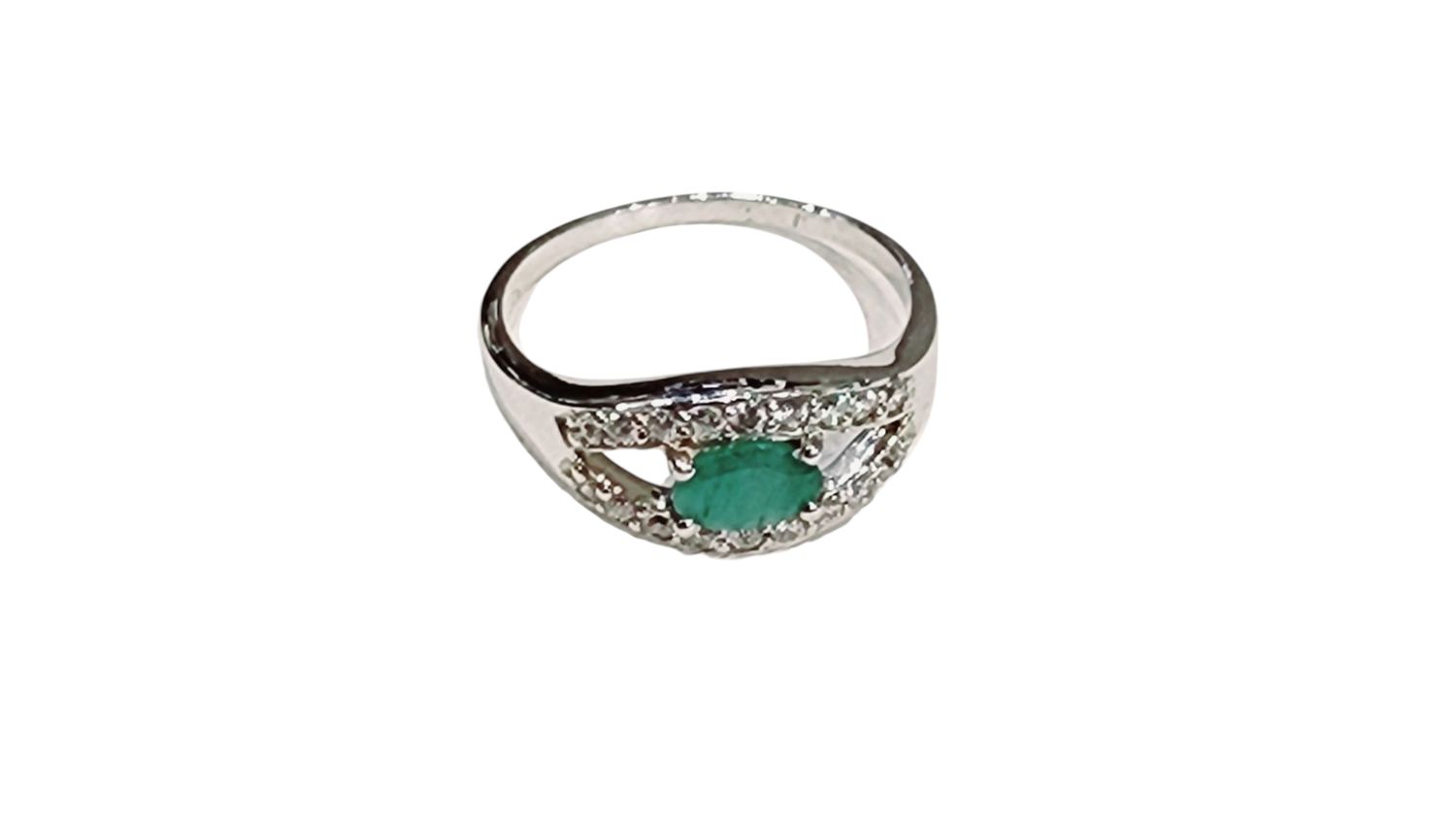 Emerald Ring in 925 0099 SZ 7
