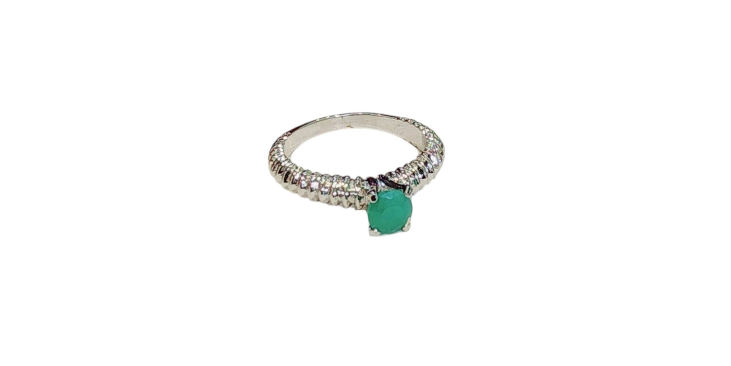 Emerald Ring in 925 0119 SZ 7
