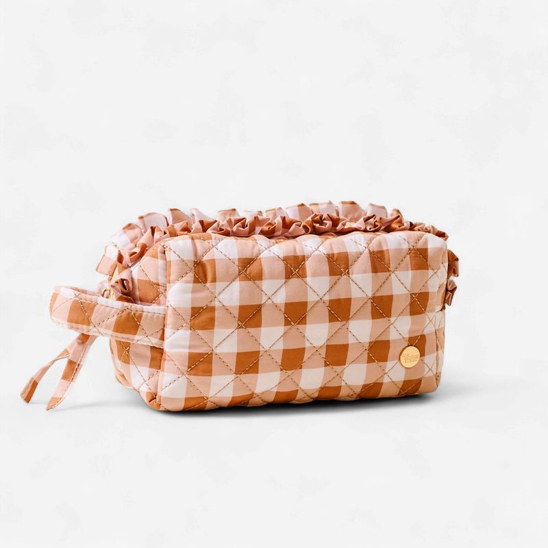 Pack Your Pretty Pouch