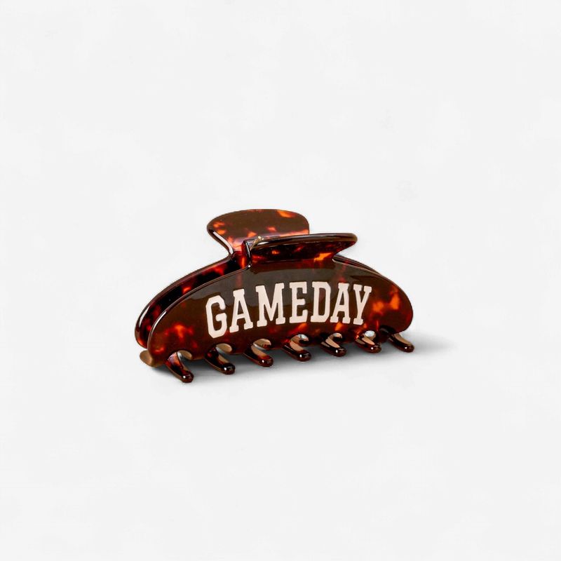 The Good Hair, Game Day Claw