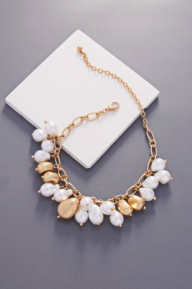 Mixed Charm Shaped Vintage Pearl Clasp Bracelet Mixed Charm Shaped Vintage Pearl Clasp Bracelet, Color: VG, Size: ONE