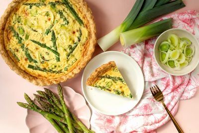 Asparagus and Melted Leeks Quiche