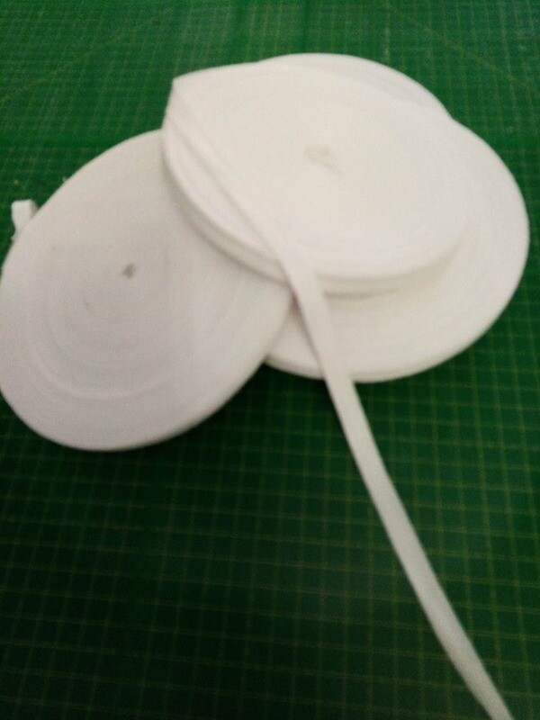 WIT KATOENLINT VAN 1CM BREED