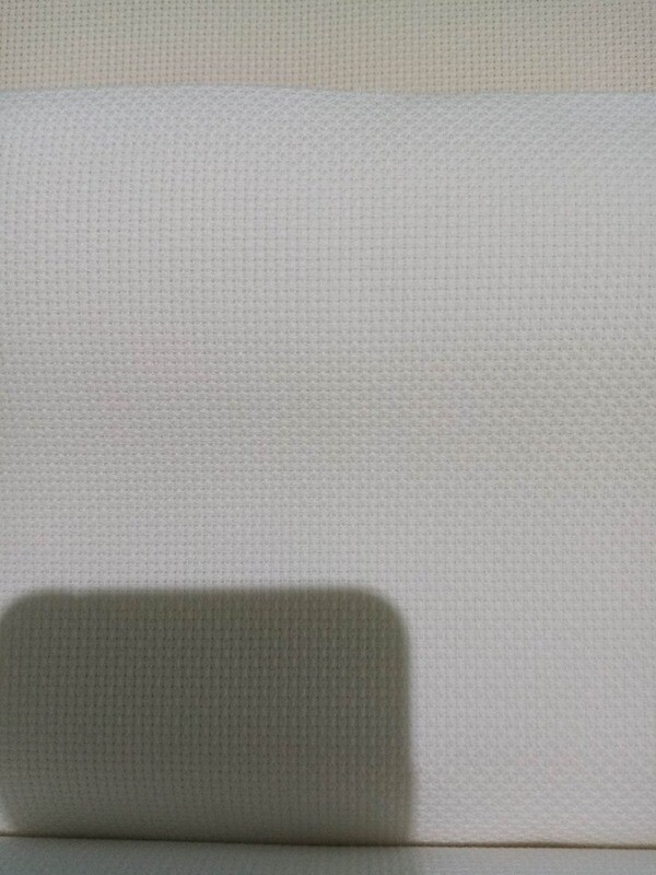 WITTE AIDASTOF 1.4M BREED 5.5 BLOKJE PER CM = PER 25CM