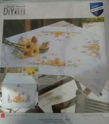 loper vervaco knuffelende konijntjes