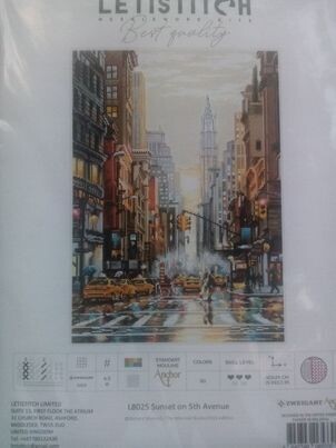 L8025  SUNSET ON 5TH AVENUE  letistitch  40x29cm