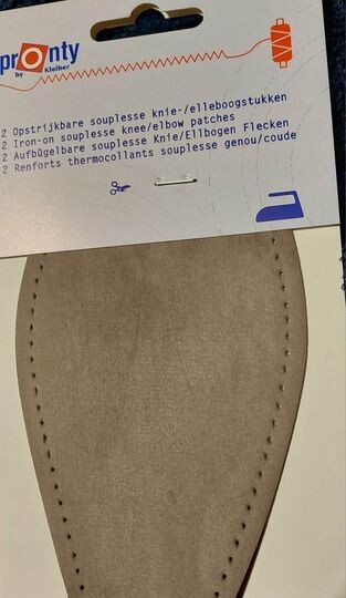 GRIJS ELLEBOOG OF KNIESTUK STRIJKBAAR EN NAAIBAAR PER 2 STUKS  PRONTY