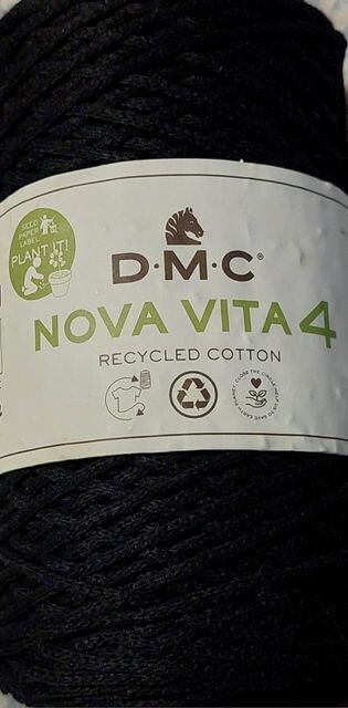 72 NOVA VITA 4 = macramé touw/haak of breigaren