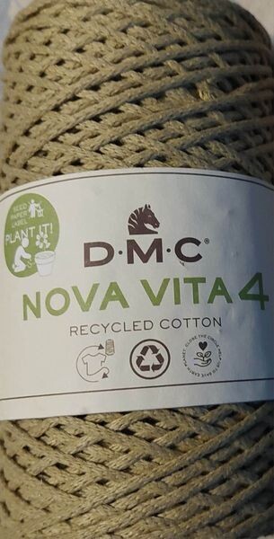 08 eco VITA 4  DMC  = voor macramé of haken of breien