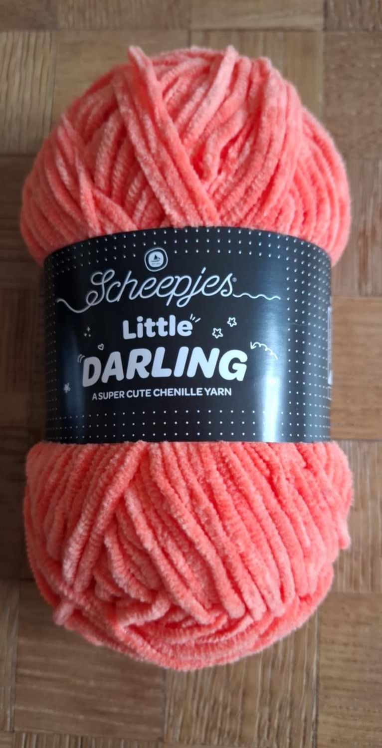 429 little darling Scheepjes oranje