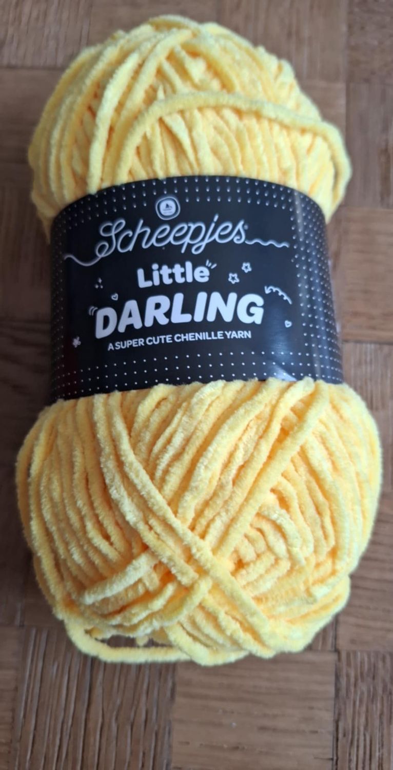 402 little darling scheepjes geel