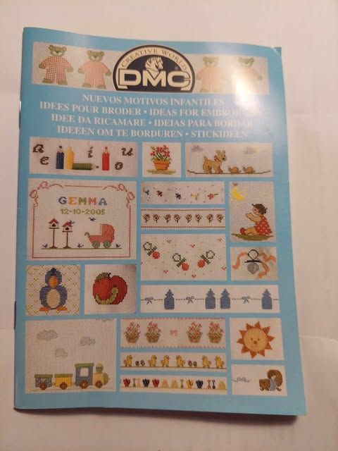 DMC KRUISSTEEKBOEKJE met kleine motieven voor bv op slabbetjes of handoeken...