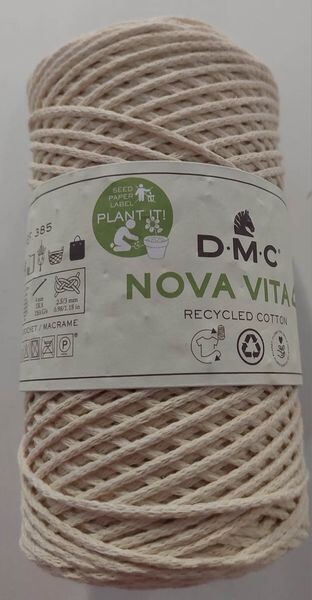 01=ecru NOVA VITA 4 DMC = RECYCLED COTTON= OM MEE TE HAKEN OF BREIEN OF MACRAMé TE DOEN