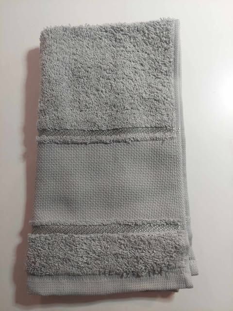 grijs gastendoekje met aidaband