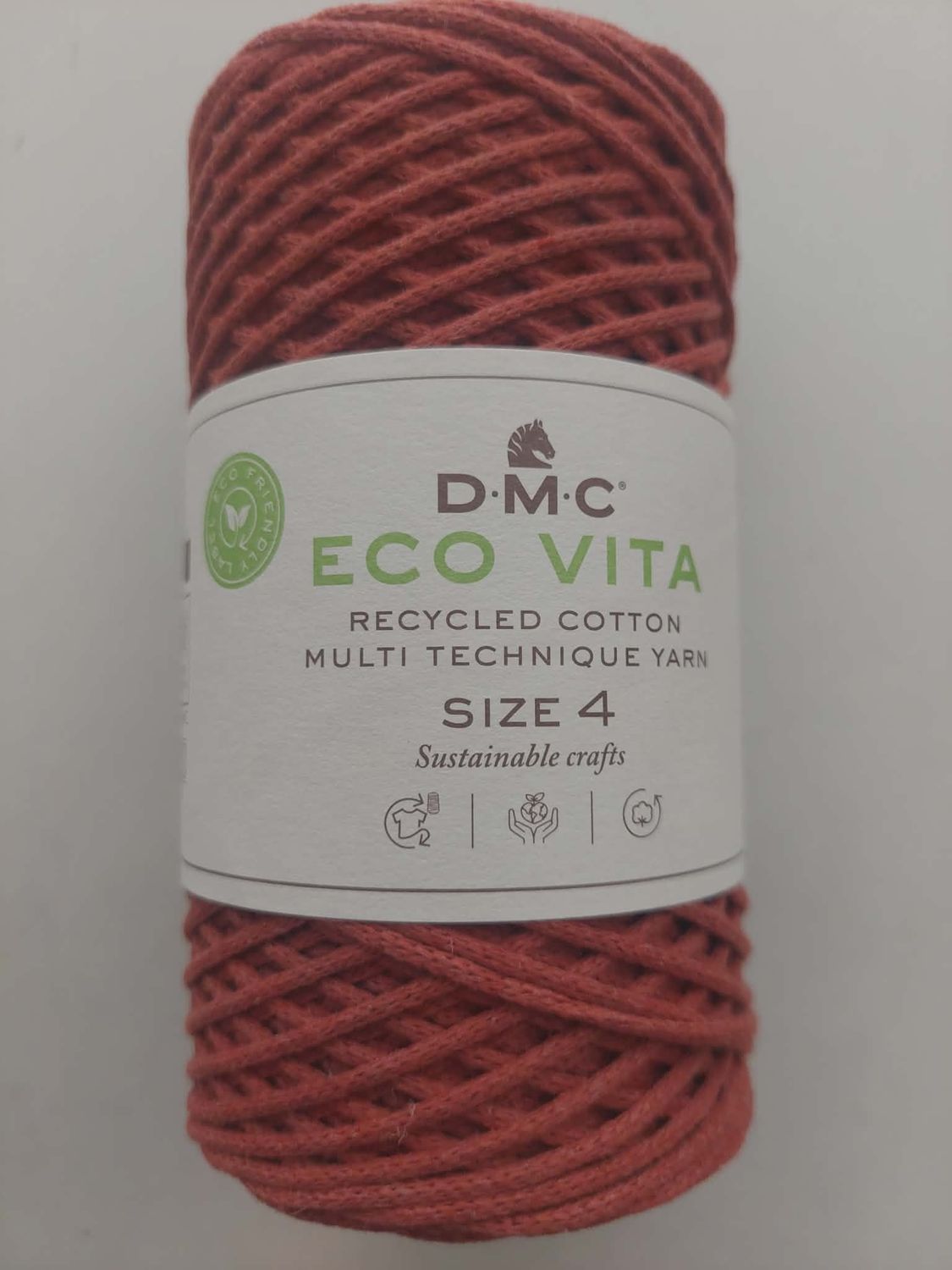 105 DMC ECO VITA SIZE4= breien/haken/macrame