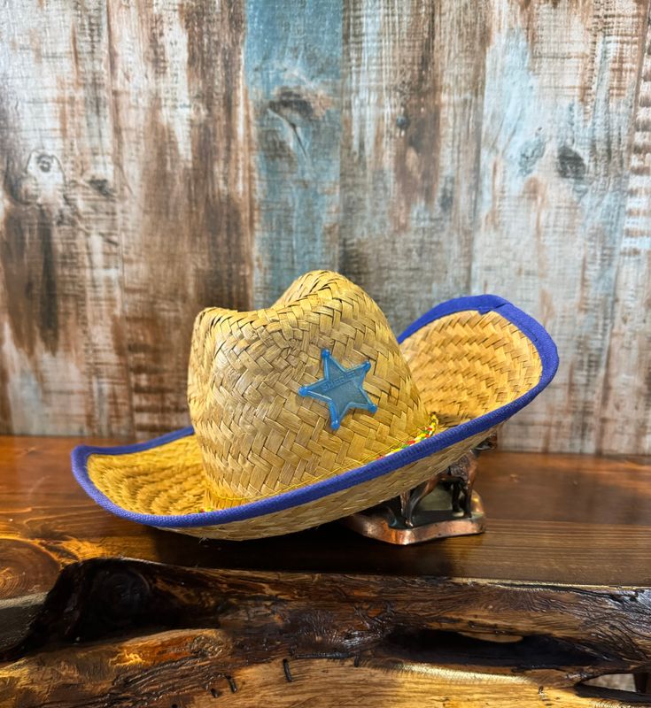 Kids straw hat with star