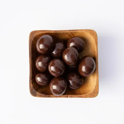 Macadamia Nuts, Island Harvest - Organic Milk Chocolate (9 Oz.)