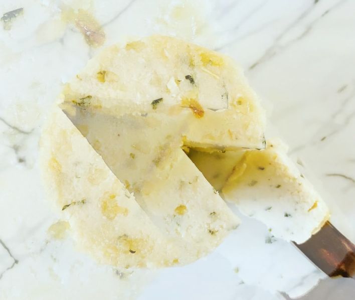 The Vegan Cheese Shoppe, Maui Onion "Brie" Macnut Cheese (3 oz.)