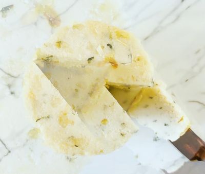 The Vegan Cheese Shoppe, Maui Onion "Brie" Macnut Cheese (3 oz.)