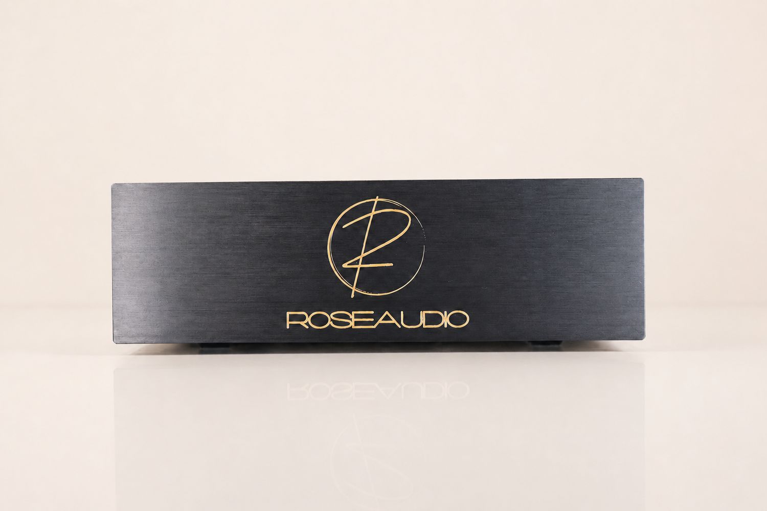 Switch TCXO Roseaudio 8 ports ultra faible bruit Switch TCXO Roseaudio 8 ports ultra faible bruit