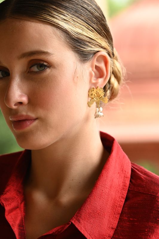 Iris Pearls Earrings - Large