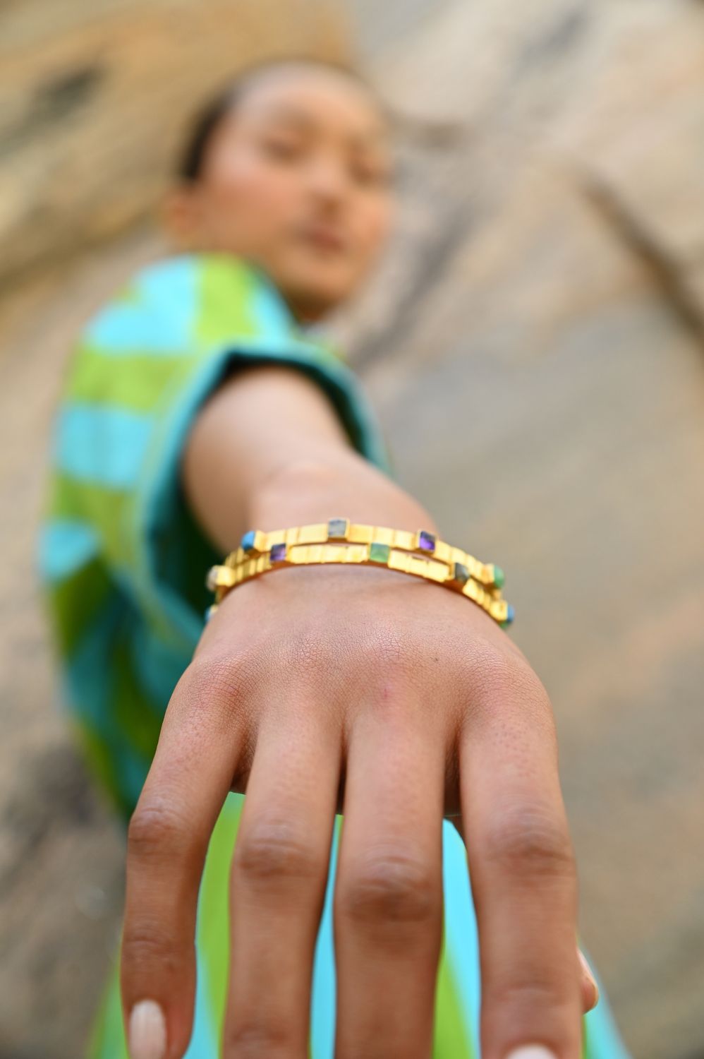 Aurea Bangle - Labradorite