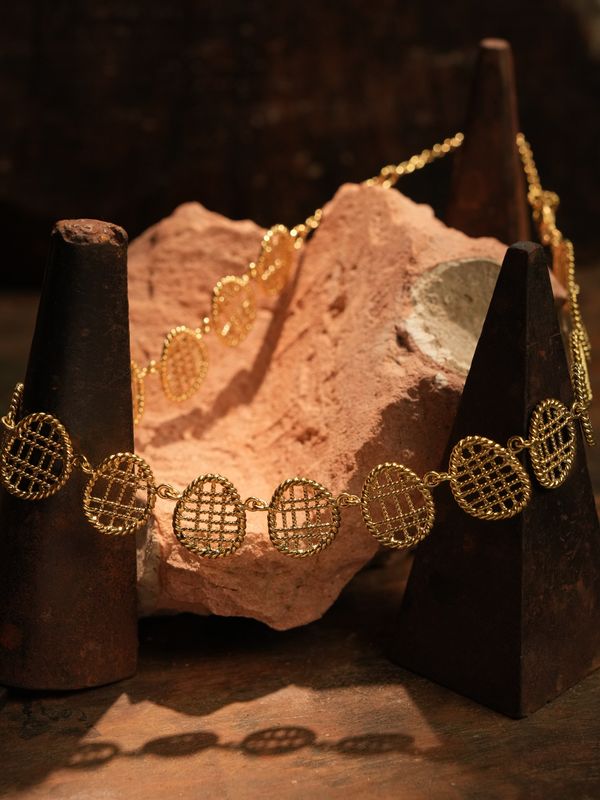 product photo christine bekaert jewelry handcrafted gold-plated jalee statement necklace with adjustable length
