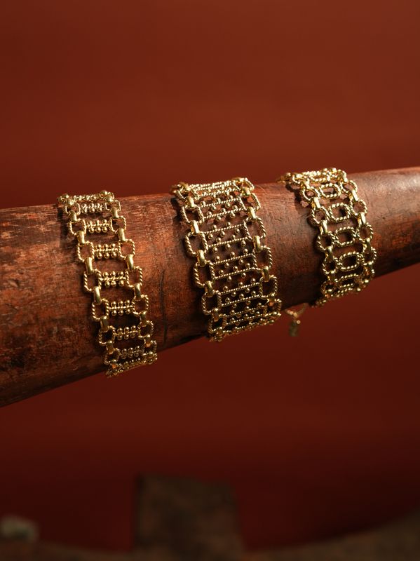 product photo christine bekaert jewelry handcrafted gold-plated Babbar statement bracelet with adjustable size