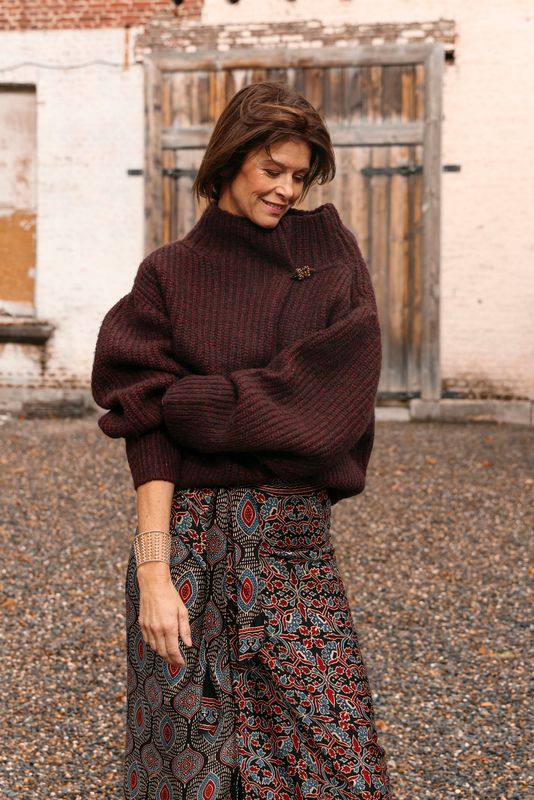 The Ioanna Skirt - Black with red and blue print