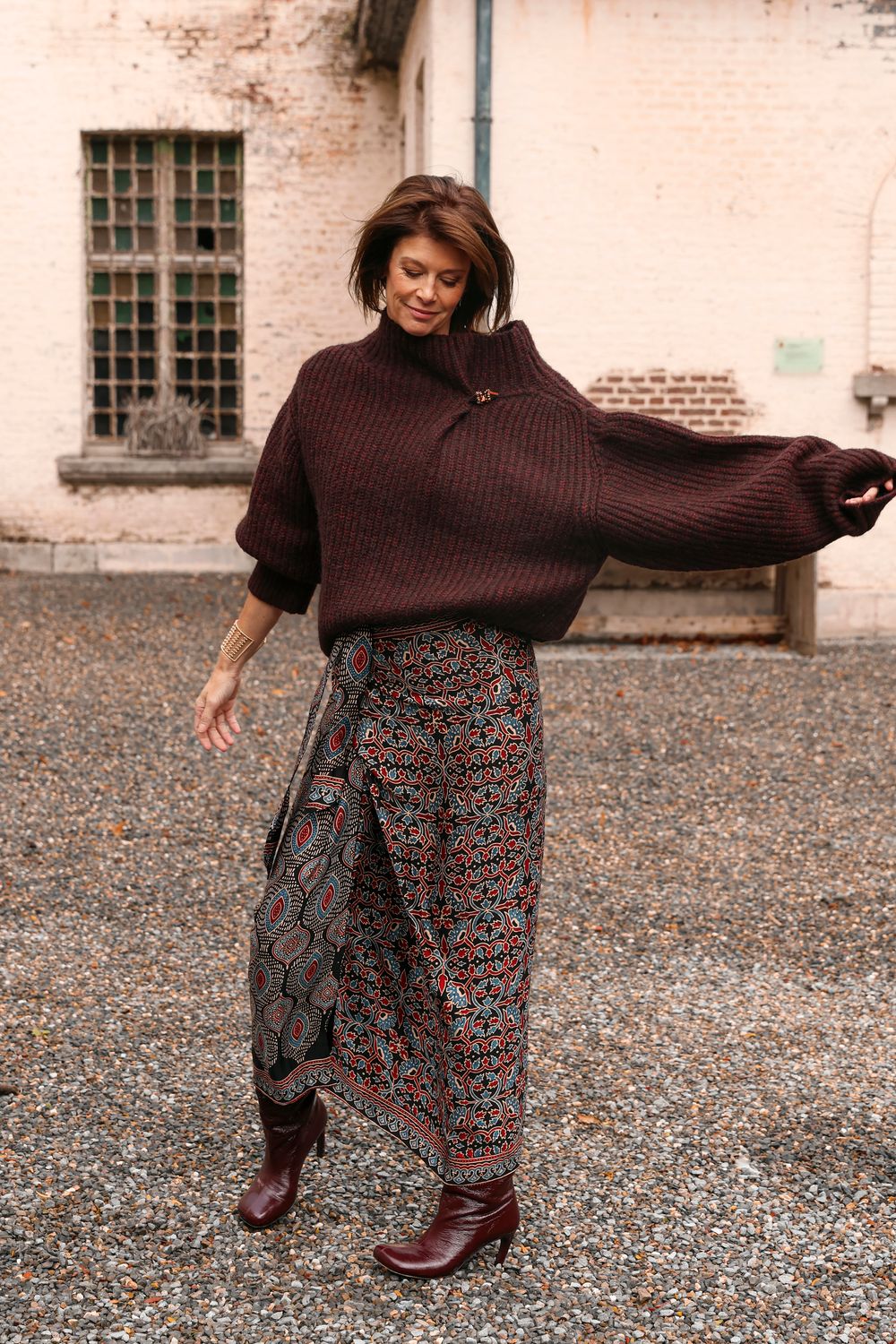 The Ioanna Skirt - Black with red and blue print