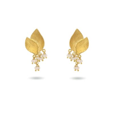 Product shot of small flower earrings with labradorite by Belgian Christine Bekaert handcrafted statement jewelry 