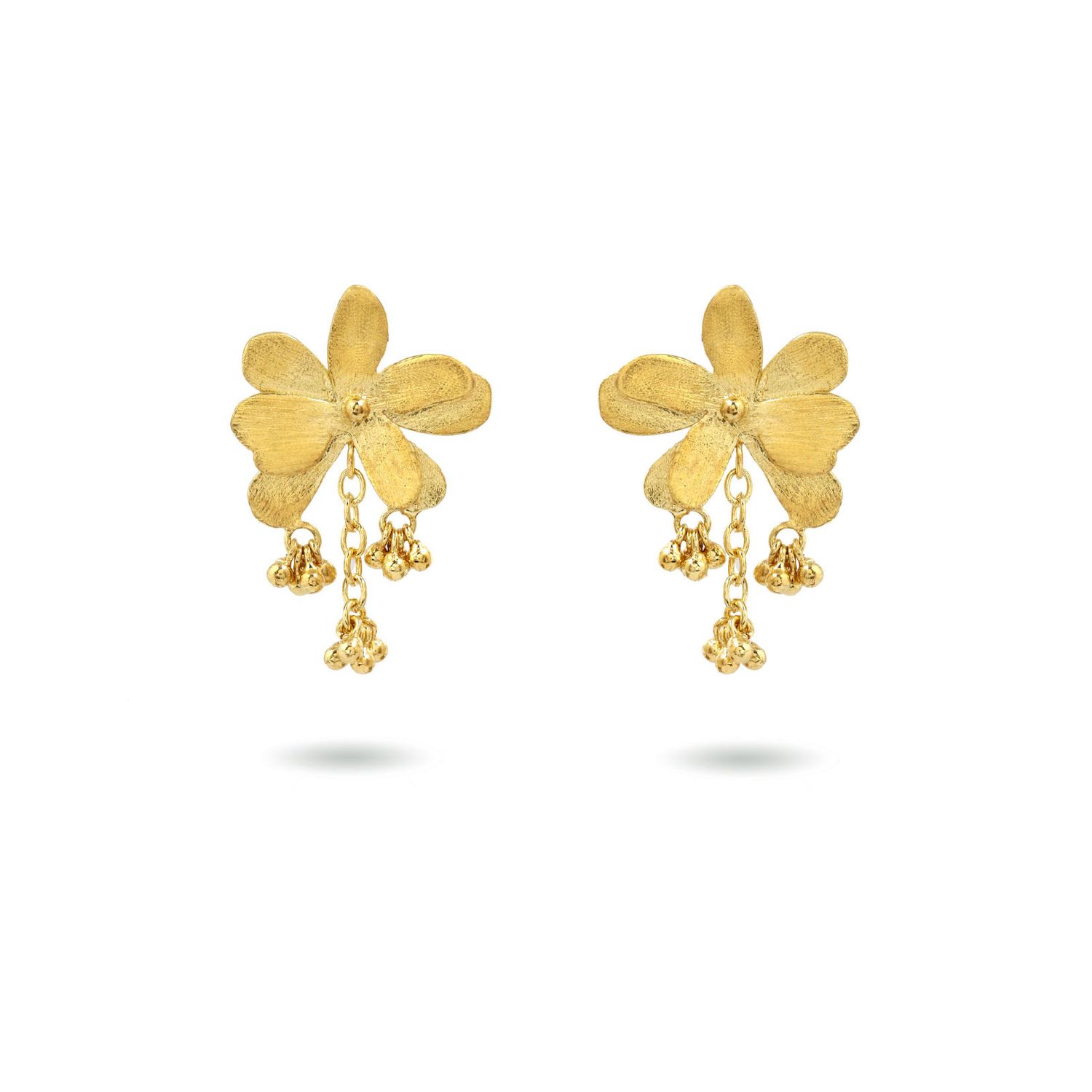 Product shot of small flower earrings by Belgian Christine Bekaert handcrafted statement jewelry 