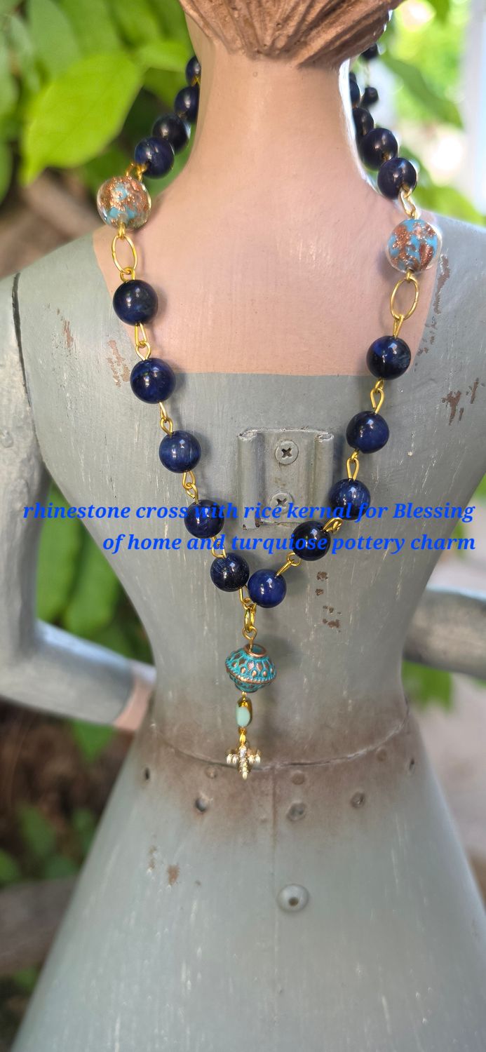 Rhinestone Cross with Rice Kernal for Blessing Rhinestone Cross with Rice Kernal for Blessing