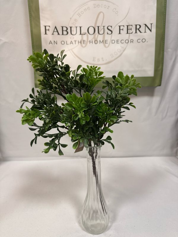 16" UV Boxwood Spray Green