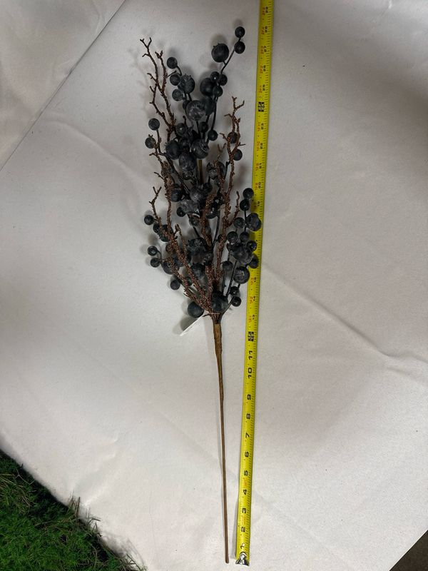 28" WILD BERRY SPRAY