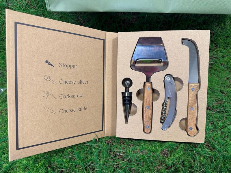 Cheese &amp; Wine Set