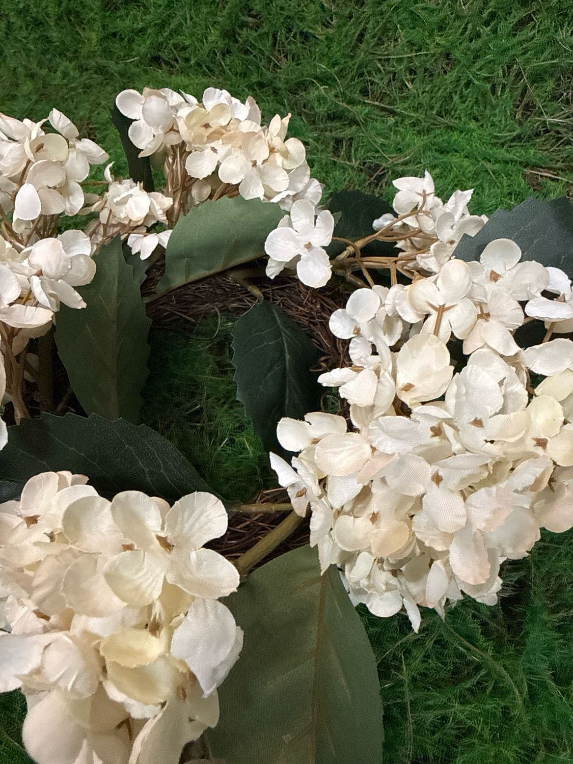 14 Inch Cream Two Tone Hydrangea Candle Ring