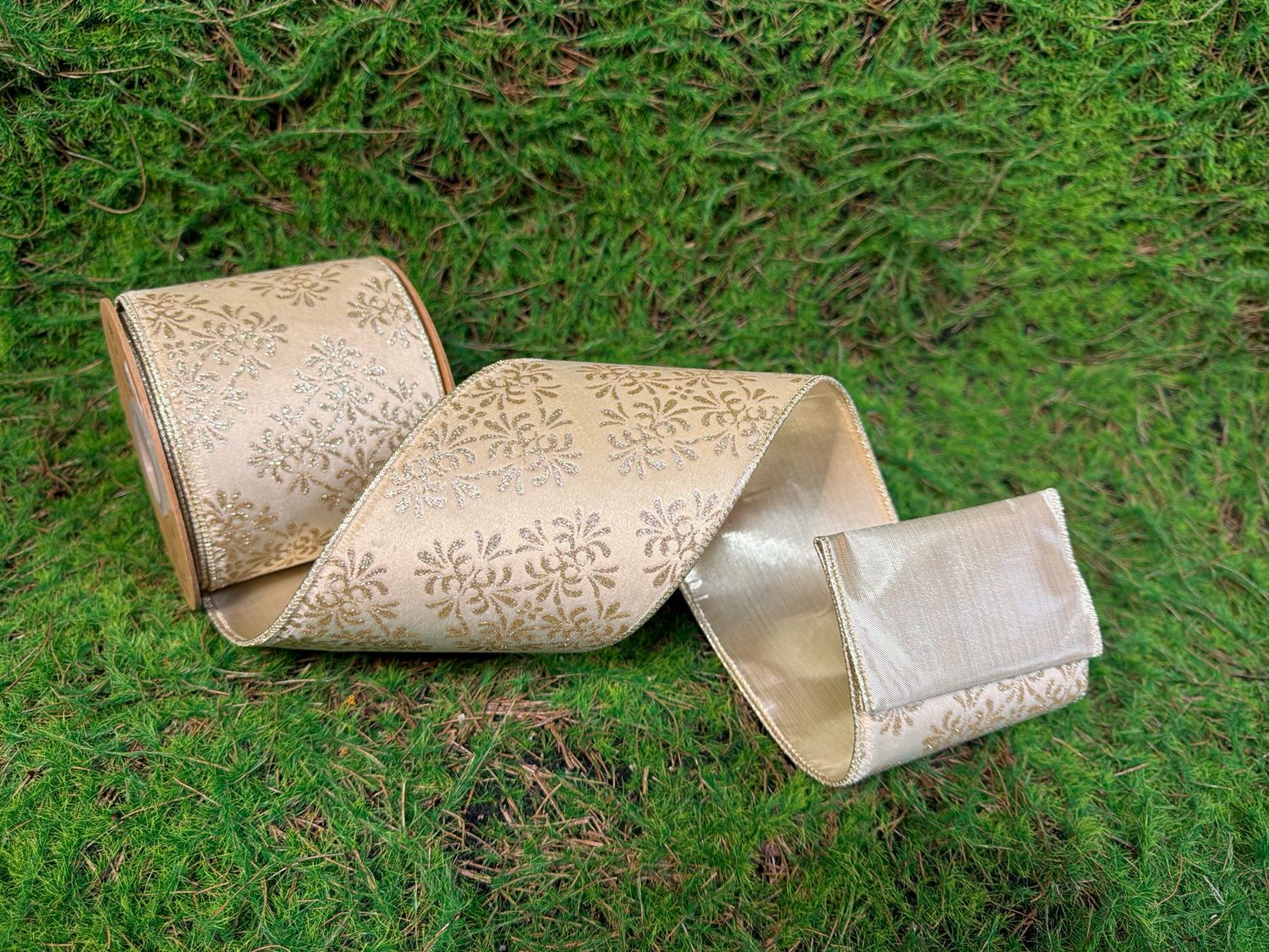 4" Wired Velvet Ribbon | Gold Damask on Ivory w/ Gold Backing | 10yd