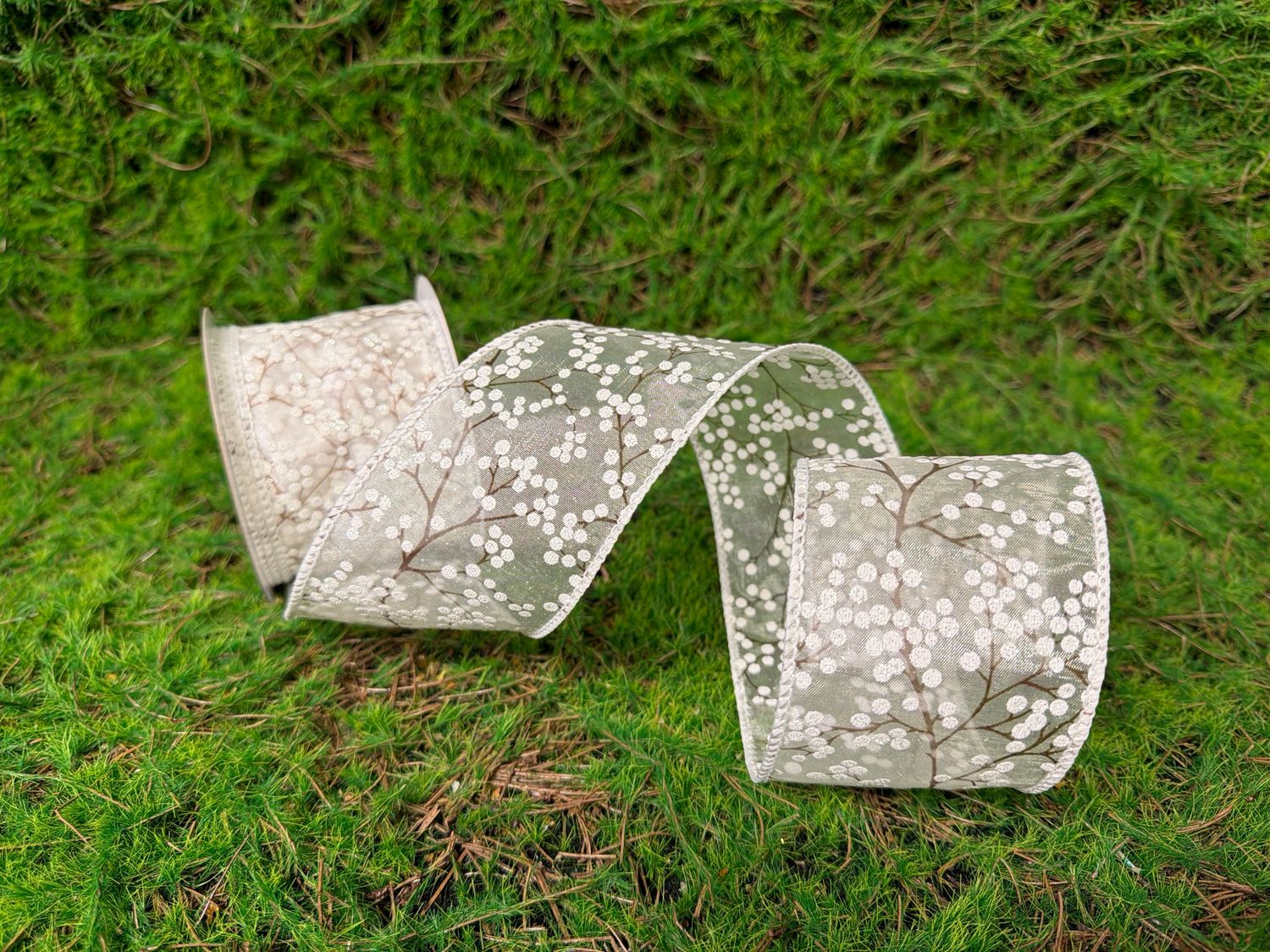 2.5" White Natural Glitter Berry Sheer Ribbon 10yd