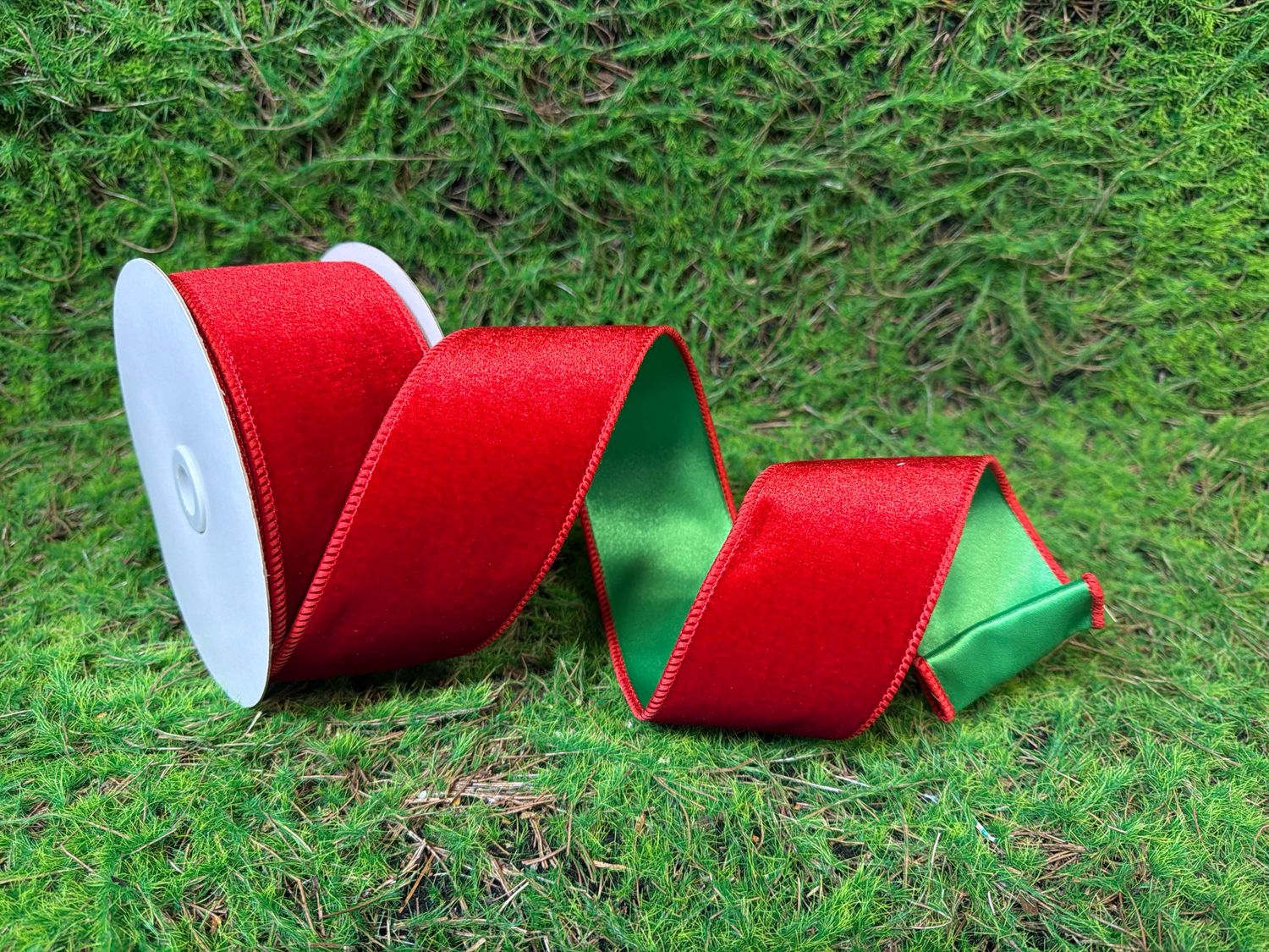 Red/Green Deluxe Velvet/Satin Backing 2.5" x 10yd